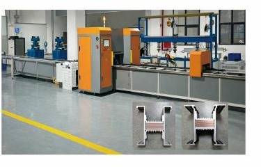 Fully automatic double-piece bus duct riveting line for I-type profiles